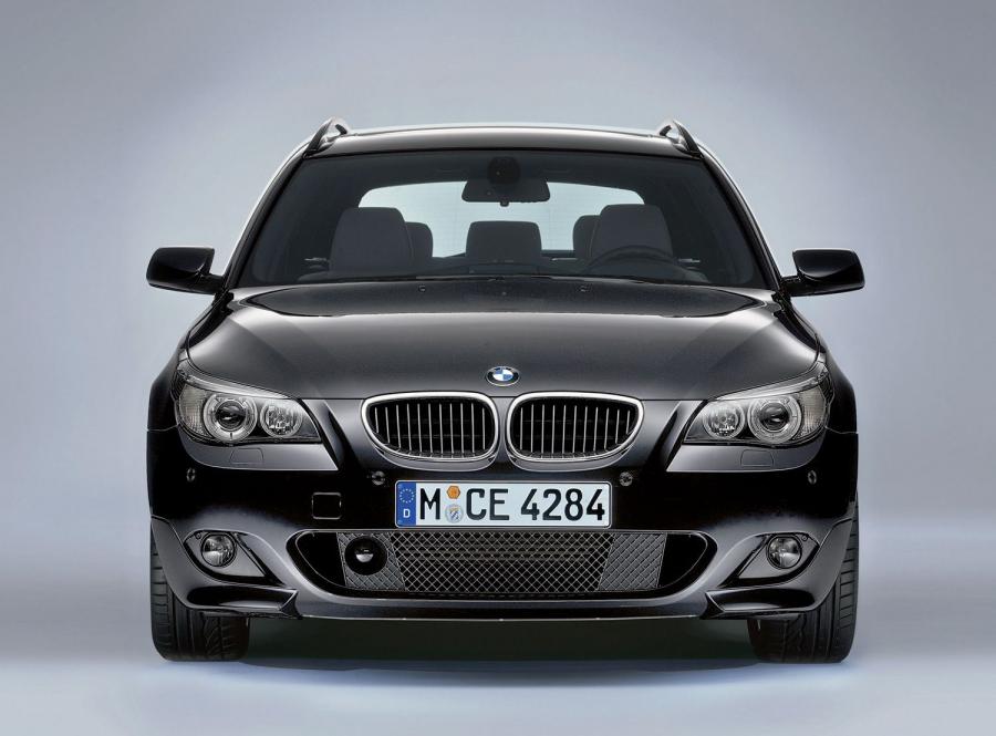  BMW 5-Series 2004 года  (фото 53 из 74)